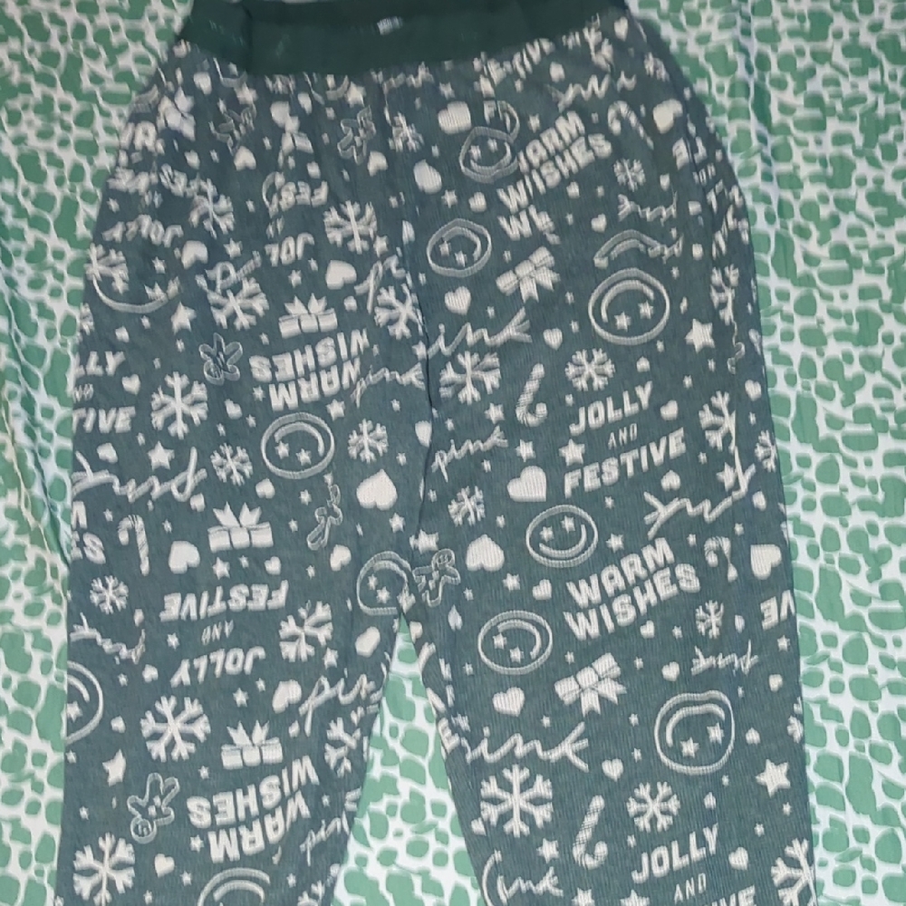 PINK Victoria's Secret Jolly Green Woman Pajama Bottoms And Top